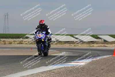 media/Jul-22-2022-TrackDaz (Fri) [[ca4971259a]]/Group B/130pm (Wheelie Bump)/